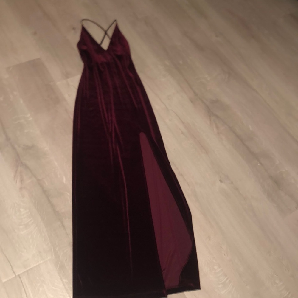 Burgundy/maroon velvet dress